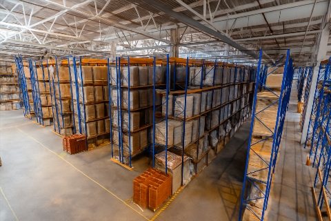 Processing warehouse: Storage and processing